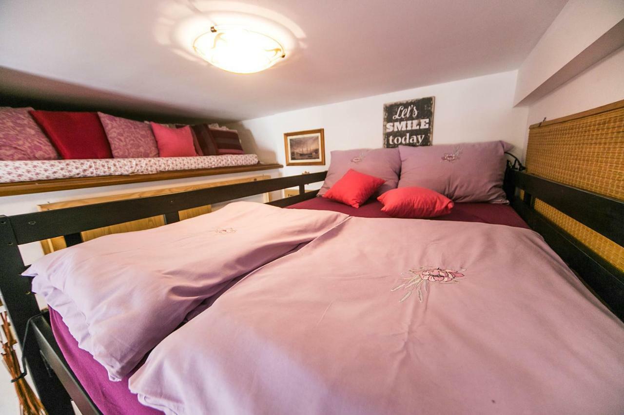 Apartments Baredi Изола Экстерьер фото