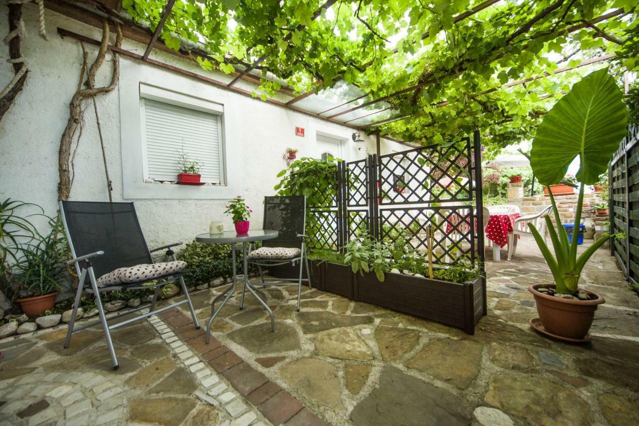 Apartments Baredi Изола Экстерьер фото